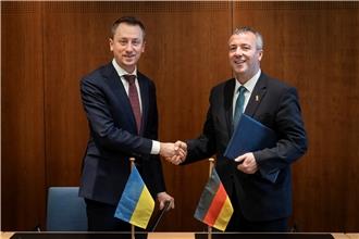 Україна та Німеччина підписали Декларацію про наміри щодо підтримки реформ ринку праці через програму JobConnect

Ukraine and Germany Sign Declaration of Intent to Support Labour Market Reforms through the JobConnect Programme
