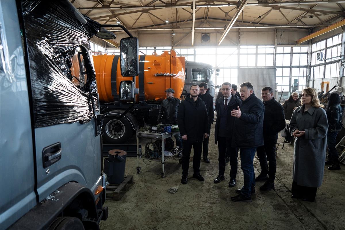 Олексій Соболев зустрівся у Броварах з бізнесом, який постраждав від масованої ворожої атаки