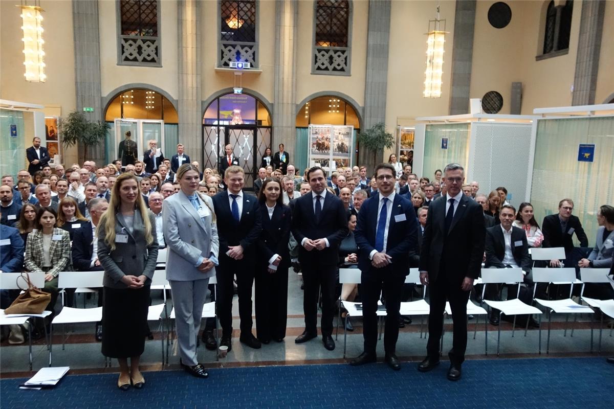Україна та Швеція поглиблюють економічне партнерство: у Стокгольмі підписано Меморандум між UkraineInvest та Business Sweden