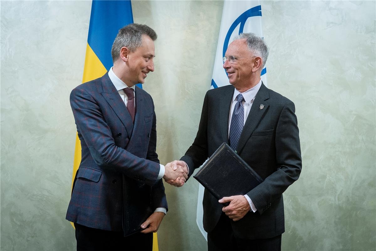 Мінекономіки та МБРР підписали Угоду про позику на 88 млн доларів за Програмою «Стійке, інклюзивне та екологічно збалансоване підприємництво» для підтримки малих і середніх підприємств.