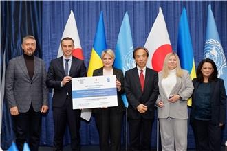 Японія і ПРООН відкрили першу в Україні національну лабораторію з виявлення азбесту. Фото Ксенія Невенченко, UNDP in Ukraine