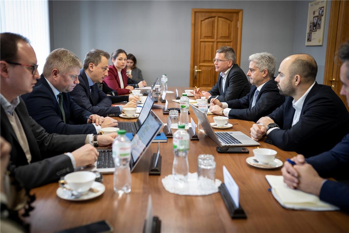 Мінекономіки та Європейський інвестиційний банк обговорили посилення технічної підтримки у межах програми Ukraine Investment Framework

The Ministry of Economy and the European Investment Bank discuss strengthening technical support under the Ukraine Investment Framework