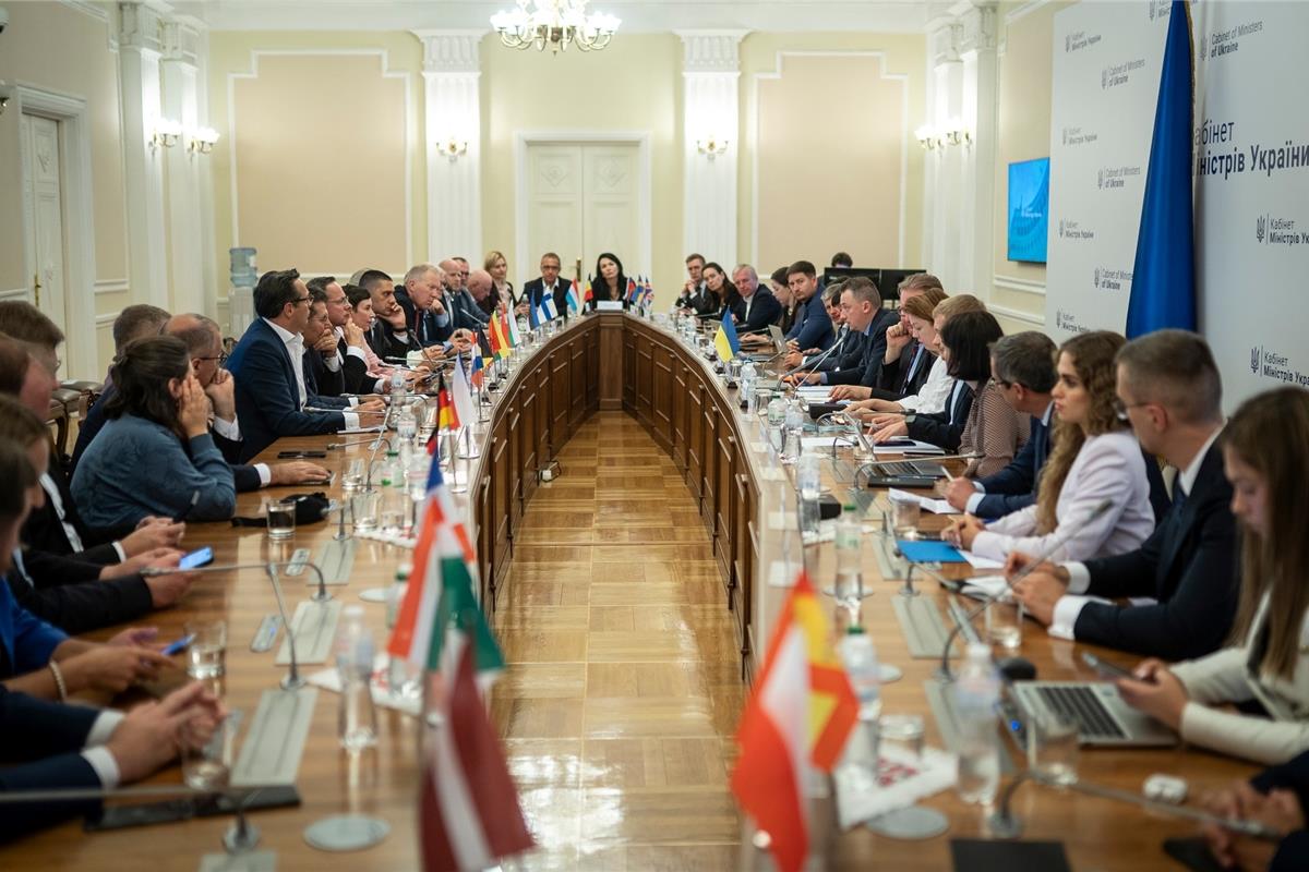 Зустріч Віце-прем’єр-міністра з питань європейської та євроатлантичної інтеграції України Тараса Качки й Міністра економіки, довкілля та сільського господарства України Олексія Соболева з делегацією глобальної мережі парламентарів «United for Ukraine» (U4U).