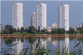 Ліквідація наслідків ворожої атаки на Оболоні: Мінекономіки координує очищення Кирилівського озера від нафтопродуктів
