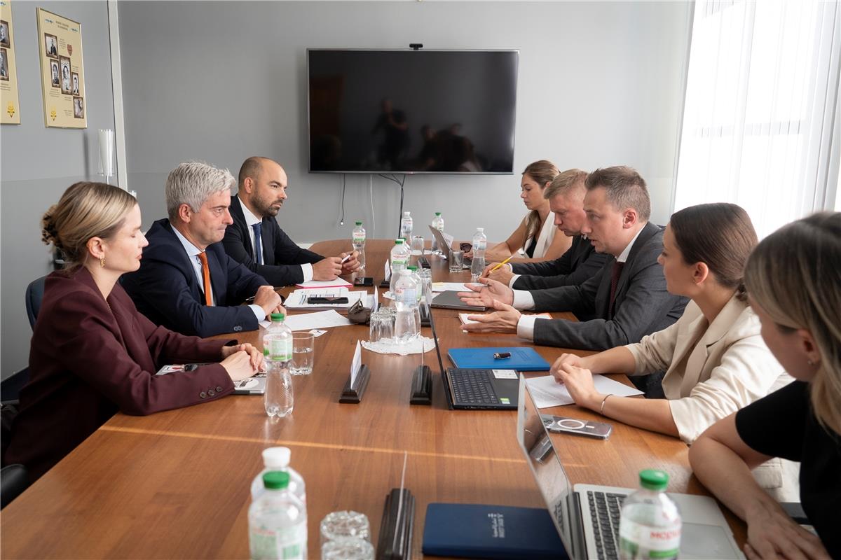 Мінекономіки та ЄІБ обговорили напрямки фінансової підтримки України