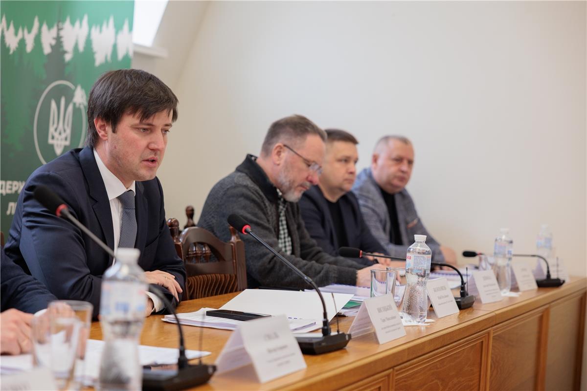 У Держлісагентстві обговорили збільшення заготівлі деревини та підсумки роботи галузі за 2025 рік
