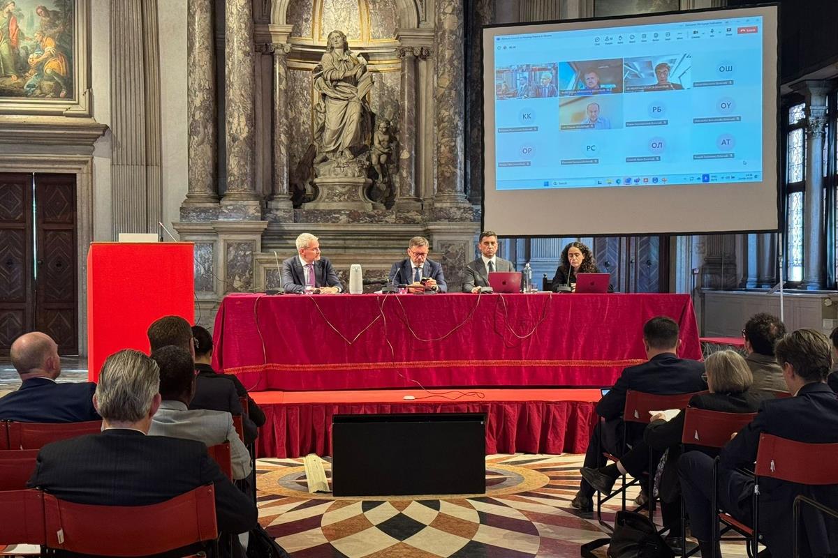 У  Венеції відбулося перше засідання новоствореної Дорадчої ради для співпраці та допомоги у розробленні реформ і рекомендацій щодо ефективних механізмів фінансування житлового сектору в Україні. 