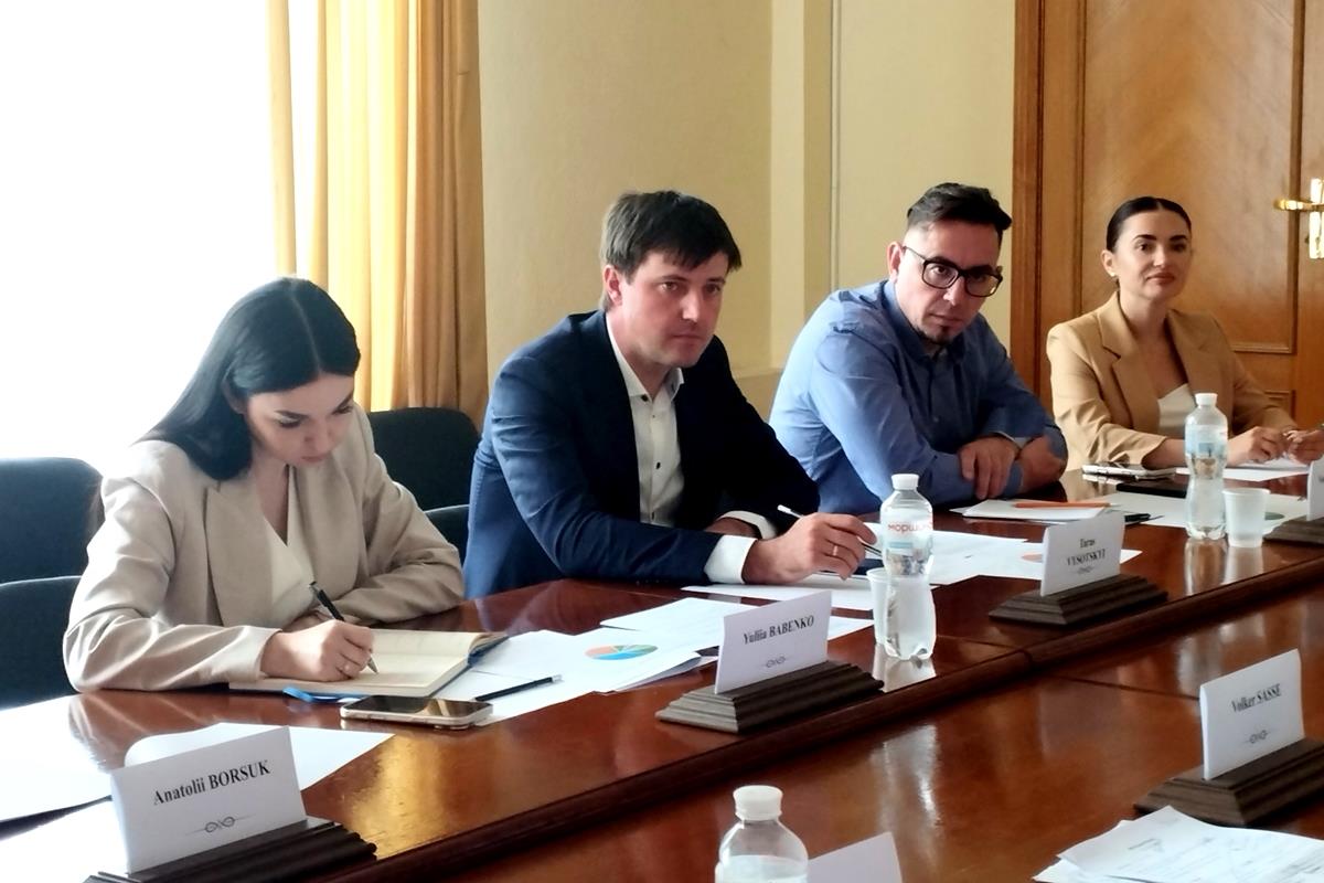 Мільйон гектарів у «сірій зоні»: Україна та Німеччина напрацьовують рішення для збереження самосійних лісів