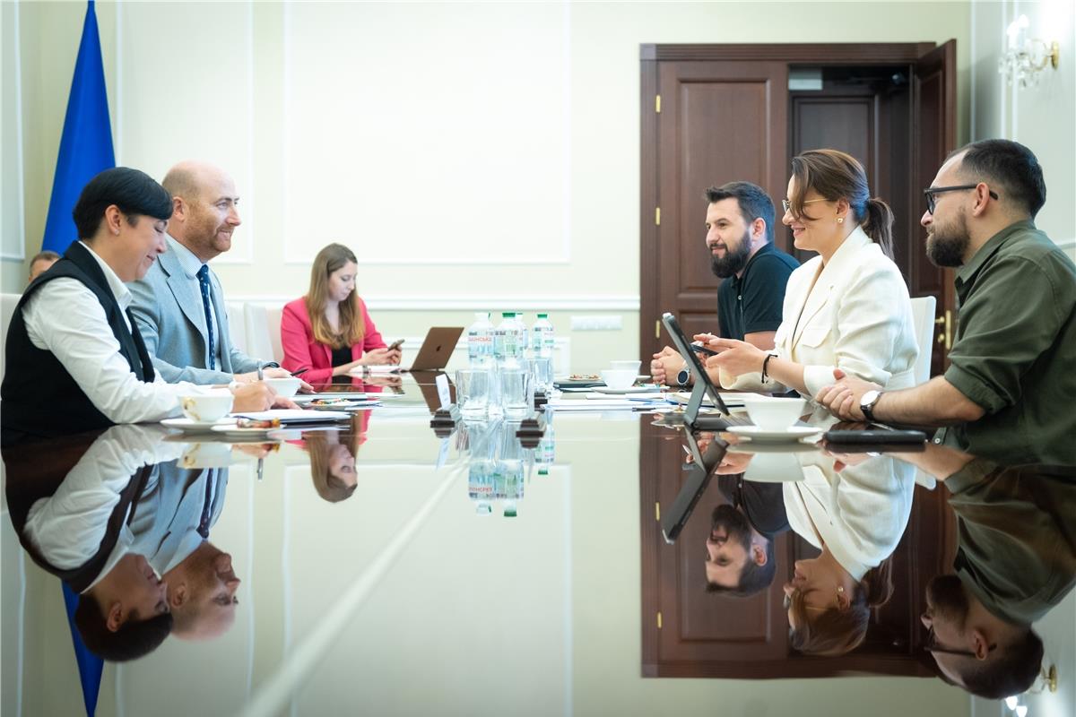 Плануємо до кінця року завершити роботу над Національною стратегією протимінної діяльності, - Юлія Свириденко
