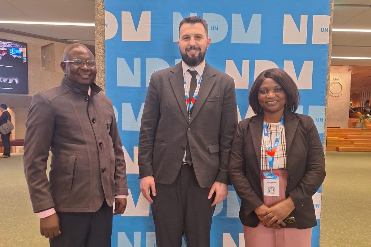 Україна та Ангола домовились посилювати співпрацю в гуманітарному розмінуванні