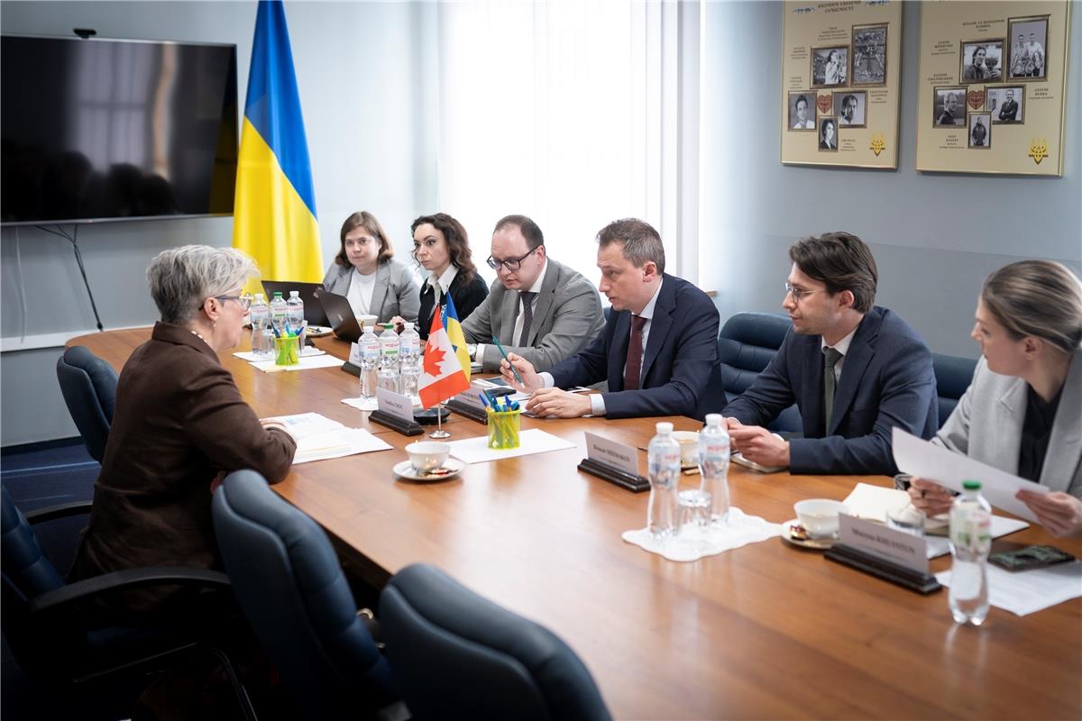 Олексій Соболев обговорив з Послом Канади Наталкою Цмоць потенційні інвестиційні проекти в Україні
