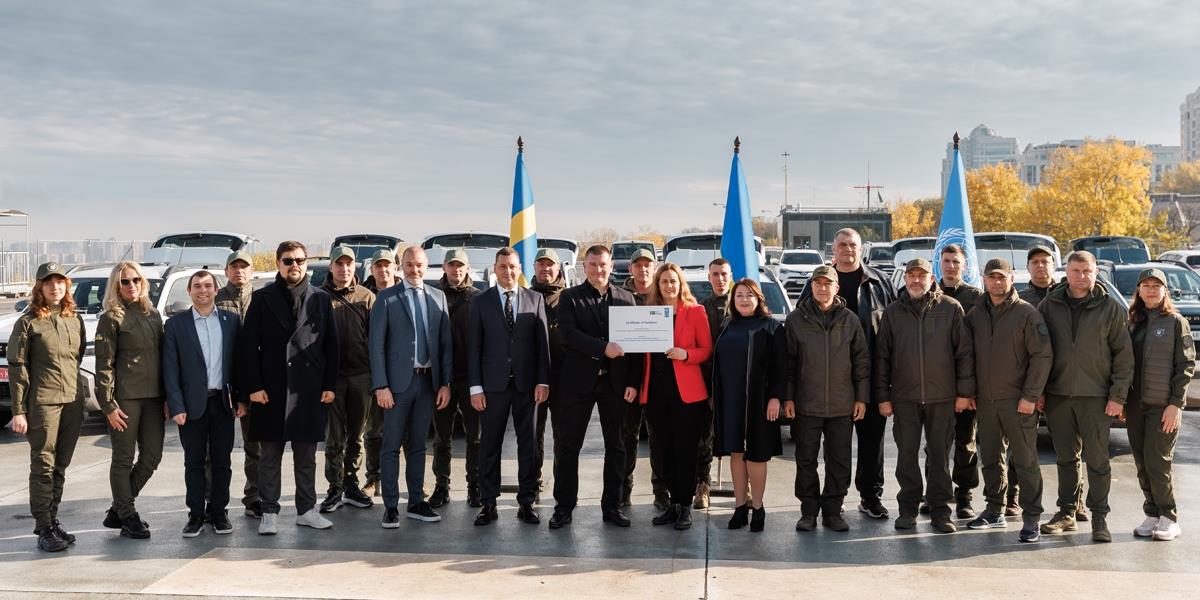 Реформа екологічного контролю продовжується: Україна отримала 10 мобільних лабораторій для оцінки шкоди довкіллю