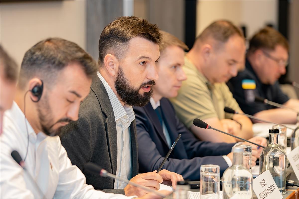 На Секторальній робочій групі домовилися покращити якість даних в гуманітарному розмінуванні. Фото: Олексій Ушаков / ПРООН в Україні.